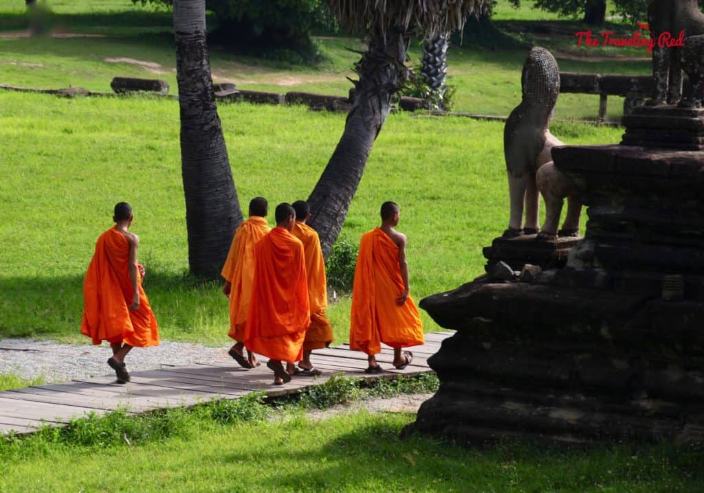 Monks at Angkor Wat | Cambodia Temples | Siem Reap | Angkor Wat | Angkor Passes | Photography Tour | Angkor Archeological Park | Ta Prohm | Tomb Raider | Banteay Kdei | Ta Nei | North Gate | Bayon | Wat Thmey | Monks | South Gate | Preah Khan #siemreap #angkorwat #cambodia
