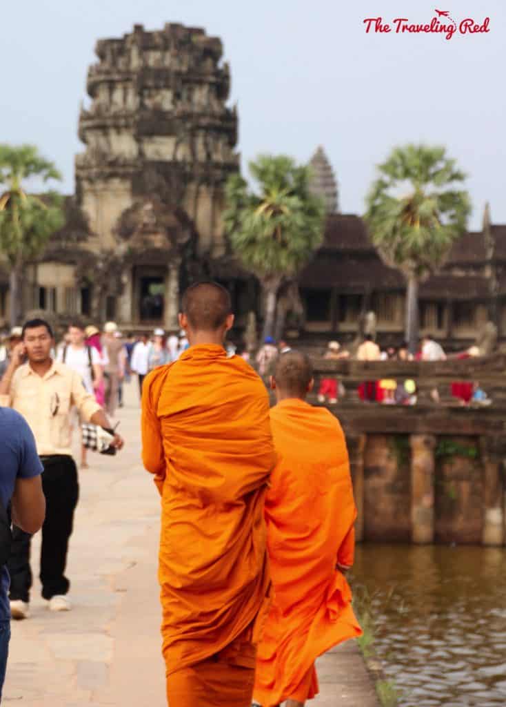 Monks at Angkor Wat | Cambodia Temples | Siem Reap | Angkor Wat | Angkor Passes | Photography Tour | Angkor Archeological Park | Ta Prohm | Tomb Raider | Banteay Kdei | Ta Nei | North Gate | Bayon | Wat Thmey | Monks | South Gate | Preah Khan #siemreap #angkorwat #cambodia