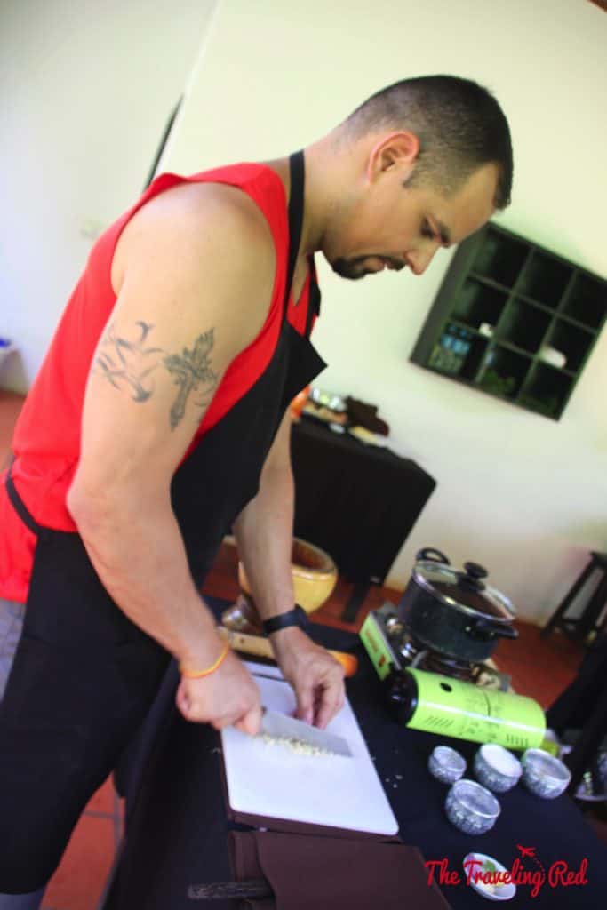 Cooking Class in Cambodia, making curry | Things to See & Do in Siem Reap Cambodia | Golden Temple Residences | Cooking Class | Cambodian curry | Angkor Wat | Temple Tour | Pub Street | Il Forno | Genevieve | Malis #siemreap #cambodia #angkorwat