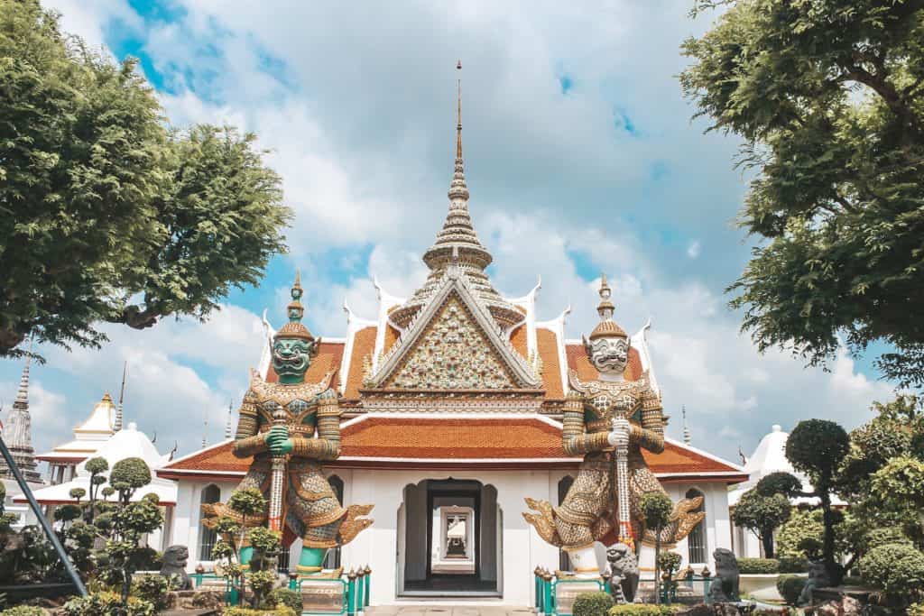 Visiting Temples in Bangkok | Thailand | Peninsula Hotel | Lebua Hotel | the dome Sky Bar from Hangover 2 | Peninsula Hotel | Temples | Wat Arun | Wat Pho | Grand Palace | Lord Jims at the Mandarin Oriental Bangkok |  Riding in a tuk tuk | Muay Thai at the Rajadamnern Stadium