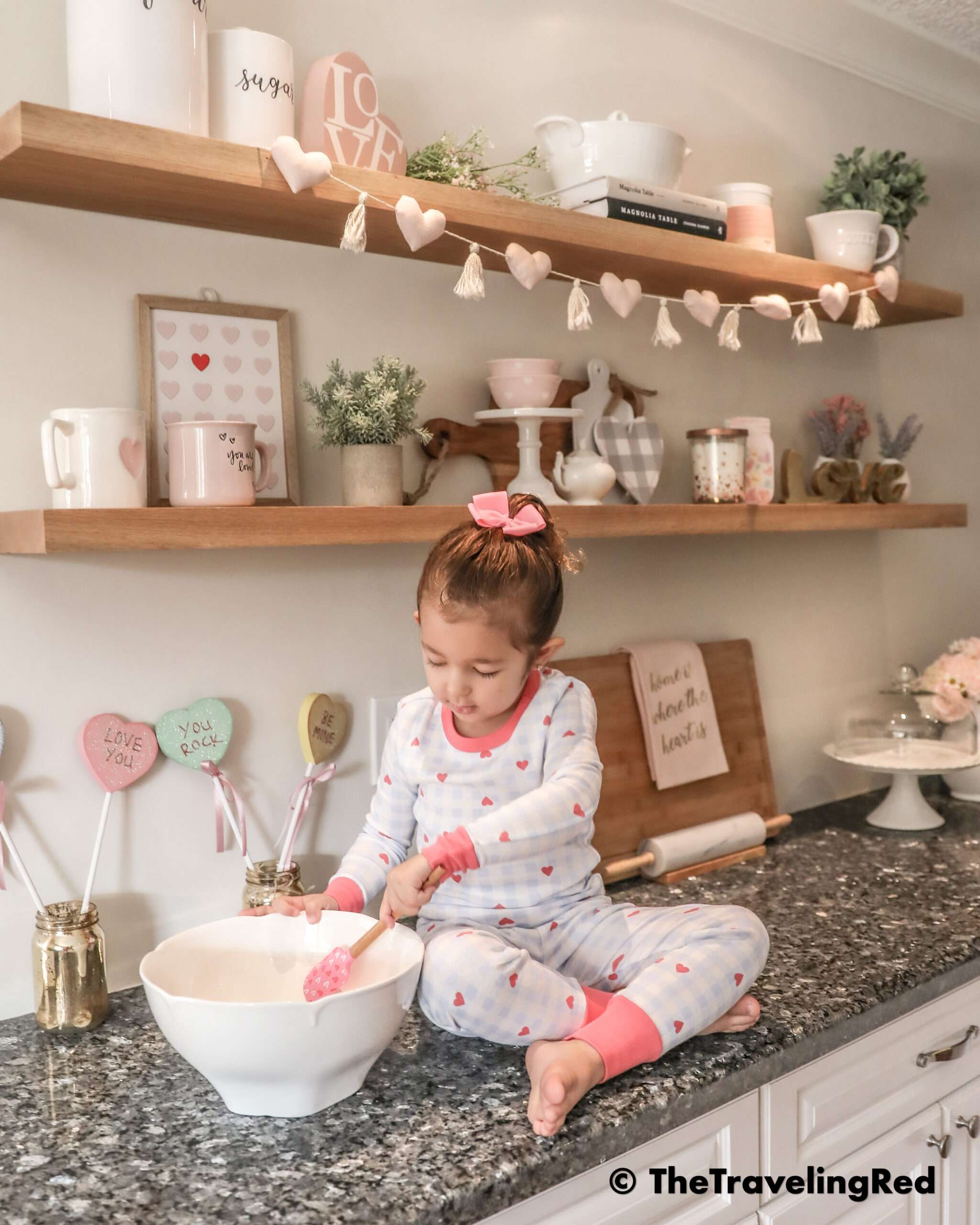 Mom Hack: Instead of asking your kid to pose for a photo, just give them a task to keep them busy. It can be anything like stirring in a bowl. Make them focus so you can photograph them #MomHacks #KidPhotography #MomTips #Toddlers #PhotographyTips