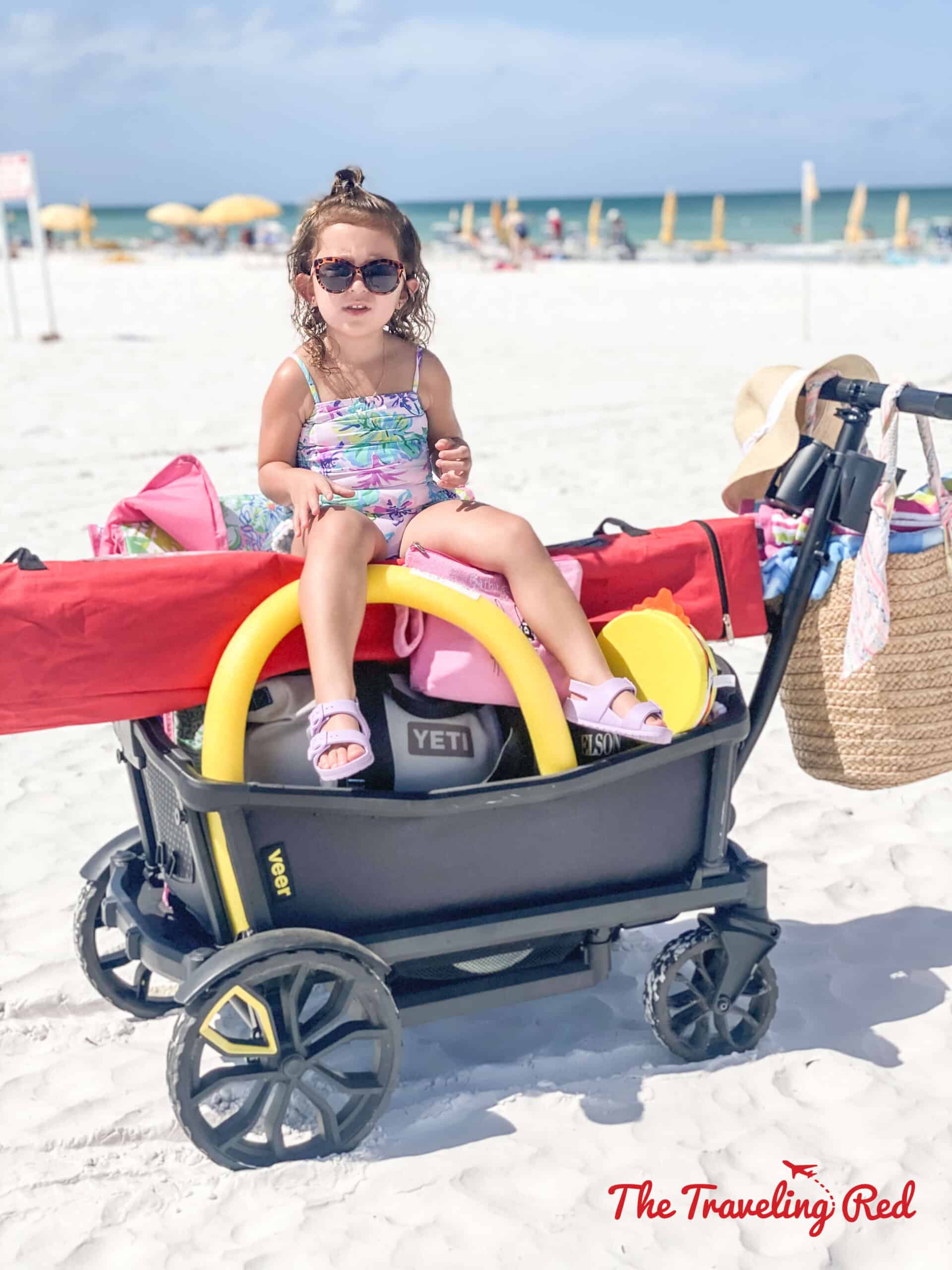 Siesta Key beach in Florida. One of the most beautiful beaches in Florida. Sarasota area is known for their beaches. Things to pack for your next beach vacation.