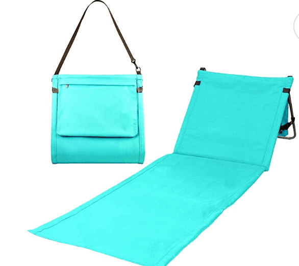 Everything you need to pack for you next beach trip. Beach mat loungers.