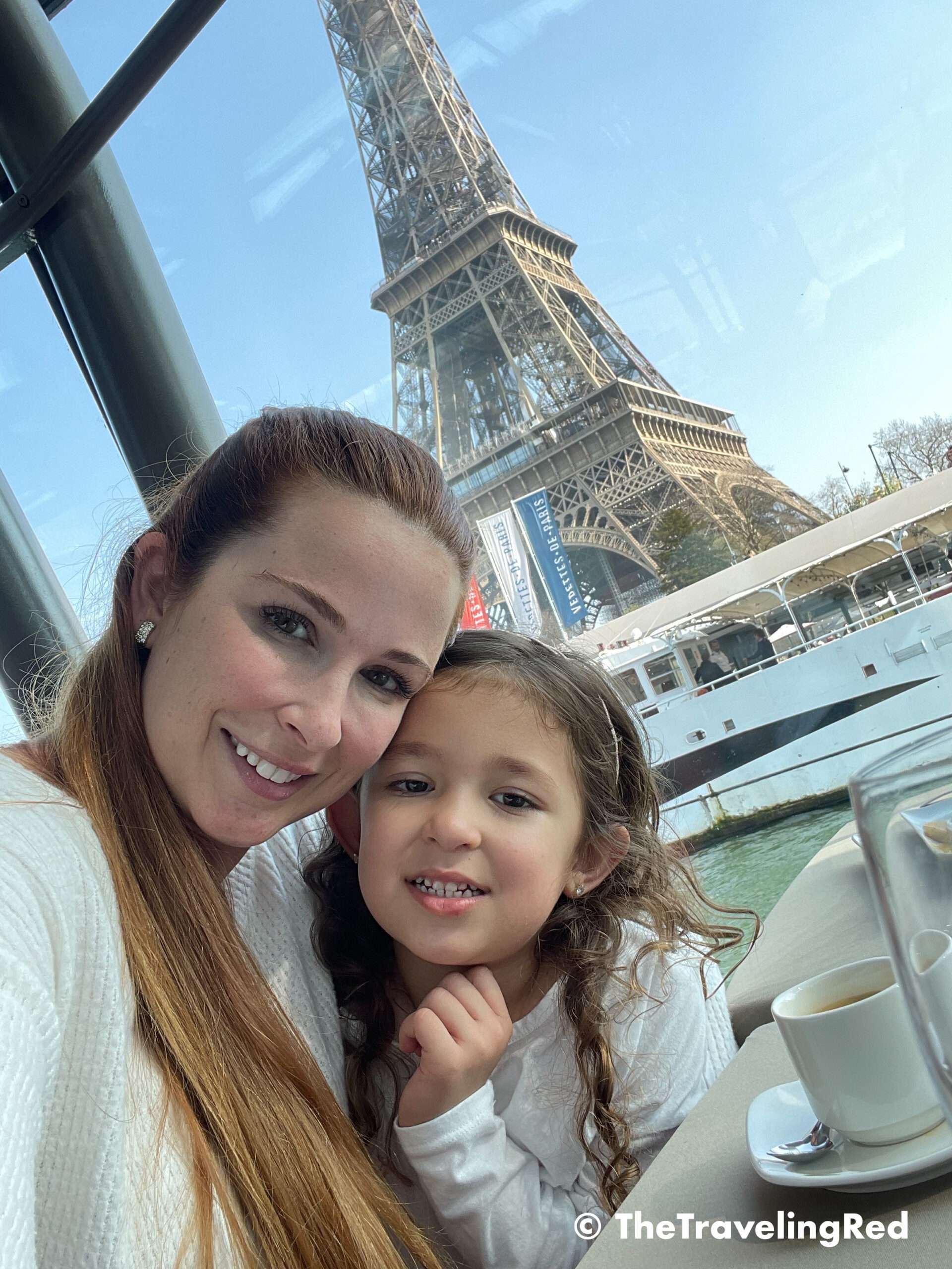 Siene River Lunch cruise is paris france. Dinner or lunch cruise along the Scene to see paris by day or night including the Eiffel Tower.