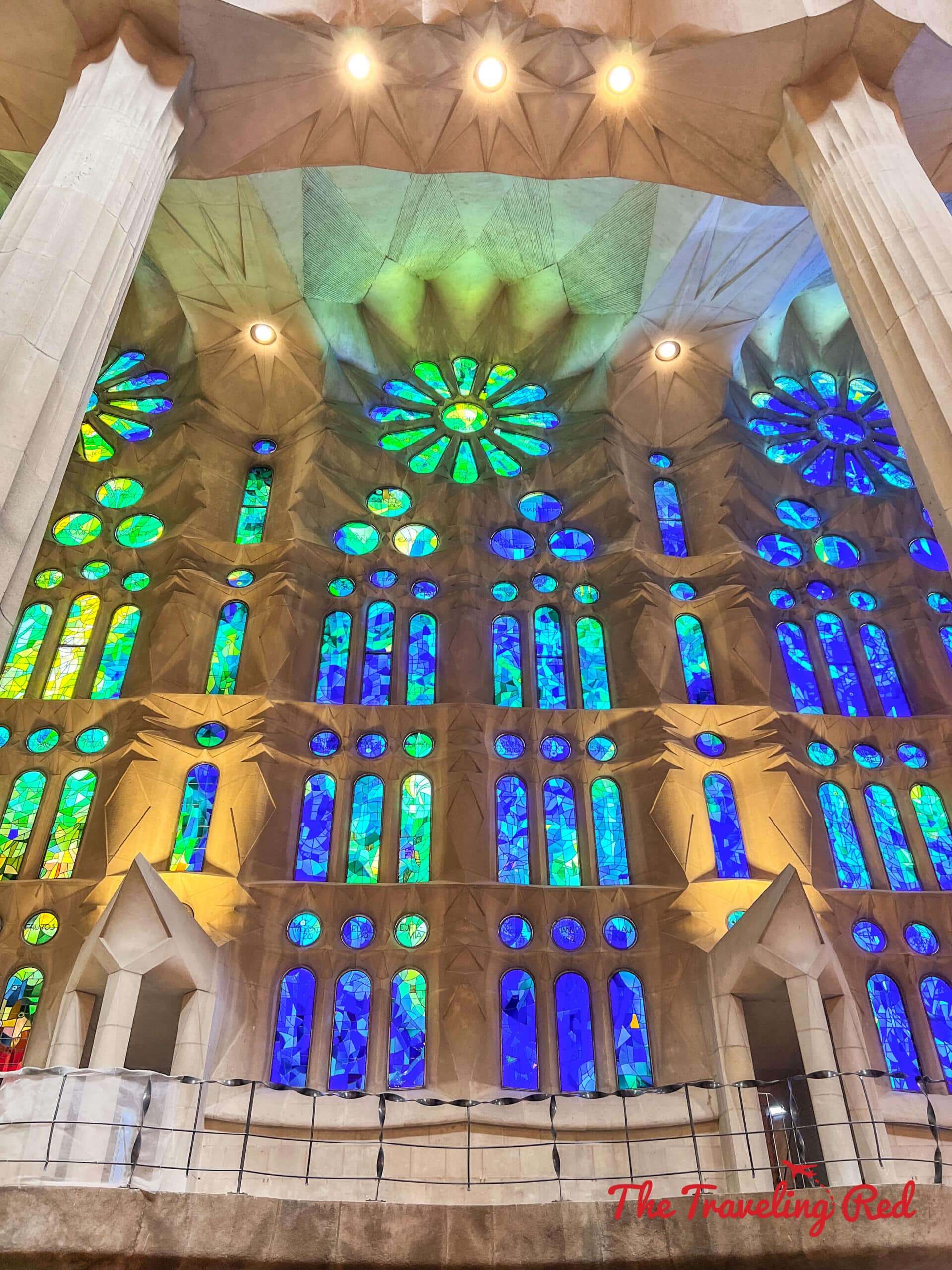 Inside the Sagrada Familia, the famous Basilica in Barcelona, Spain by Antoni Gaudi. Here's our full 7 day barcelona itinerary. Everything you need to know for one week in Barcelona, Spain. By The Traveling Red
