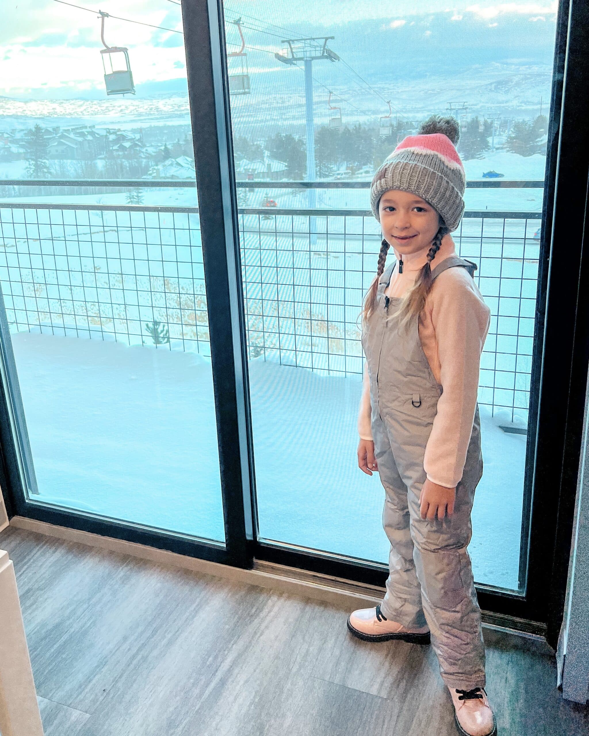 family ski trip with The Traveling Red to Park City Canyons in Utah / sharing everything you need to buy for your kids first ski trip