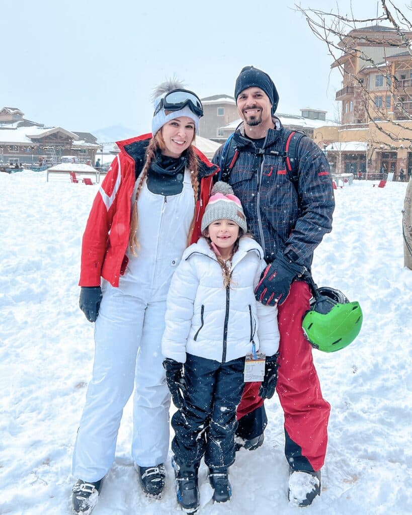 family ski trip with The Traveling Red to Park City Canyons in Utah / sharing everything you need to buy for your kids first ski trip
